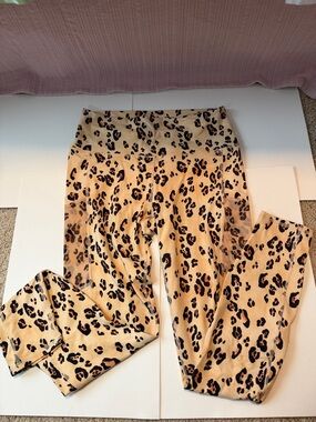 Fabletics Leopard Print Leggings - Tan and Black